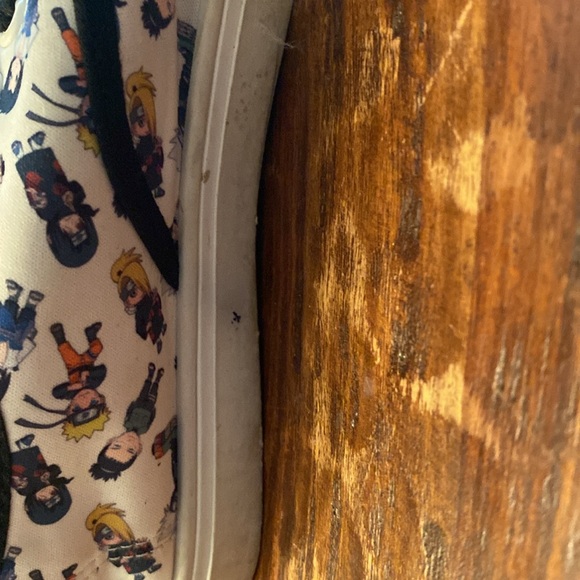2007 Hot Topic Naruto Shippuden Low Top Sneakers white & black GUC size 7 - Picture 5 of 8